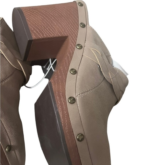 Xenia Taupe Braided Stud Square Toe Clogs by MIA Size 7.5 - Picture 7 of 12